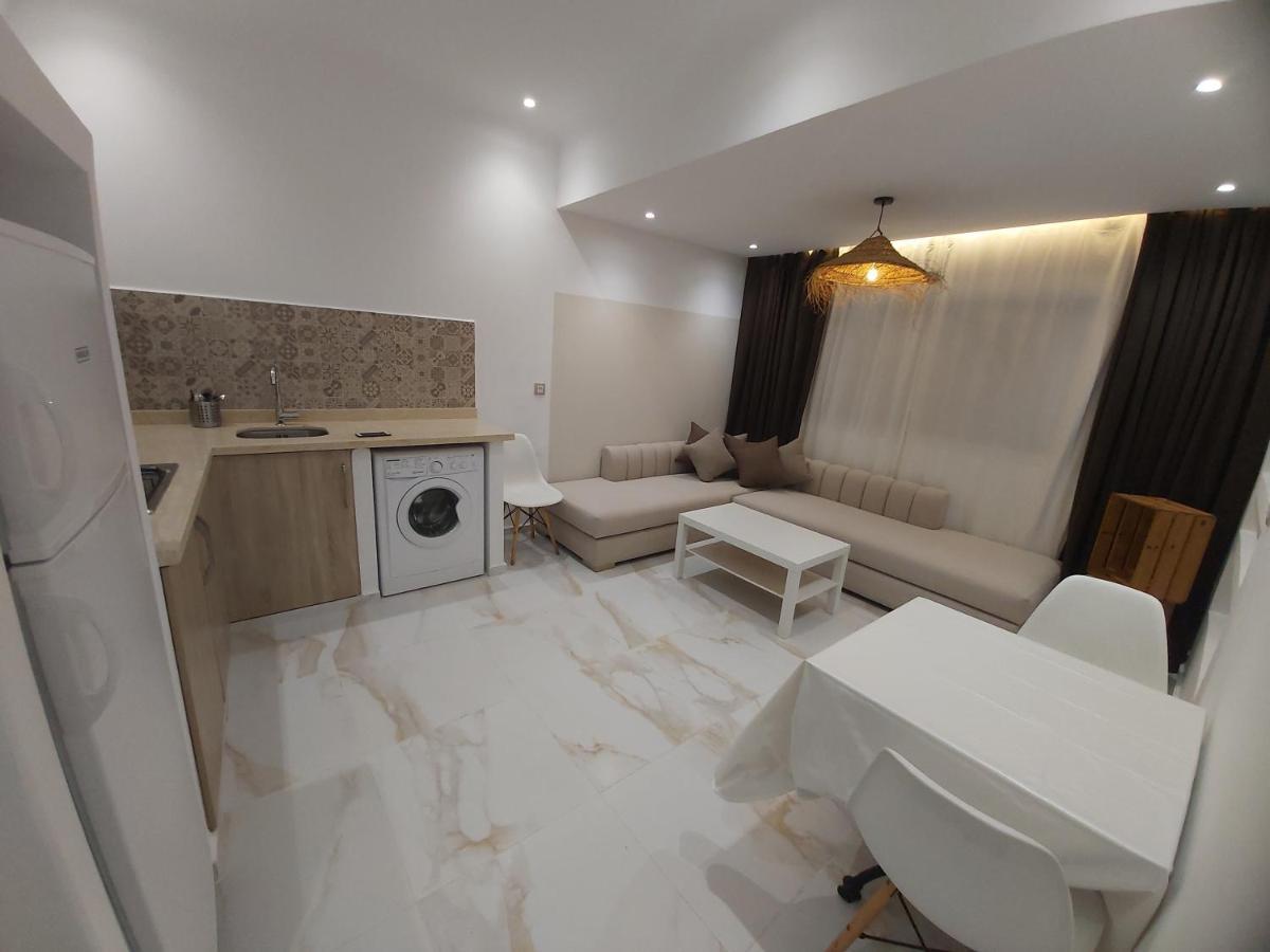 شقة Piso Centrico Y A Pie De Playa. مرتيل المظهر الخارجي الصورة